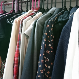 豊富な衣装・ウィッグ・コスメも自由に使えて身バレ対策も